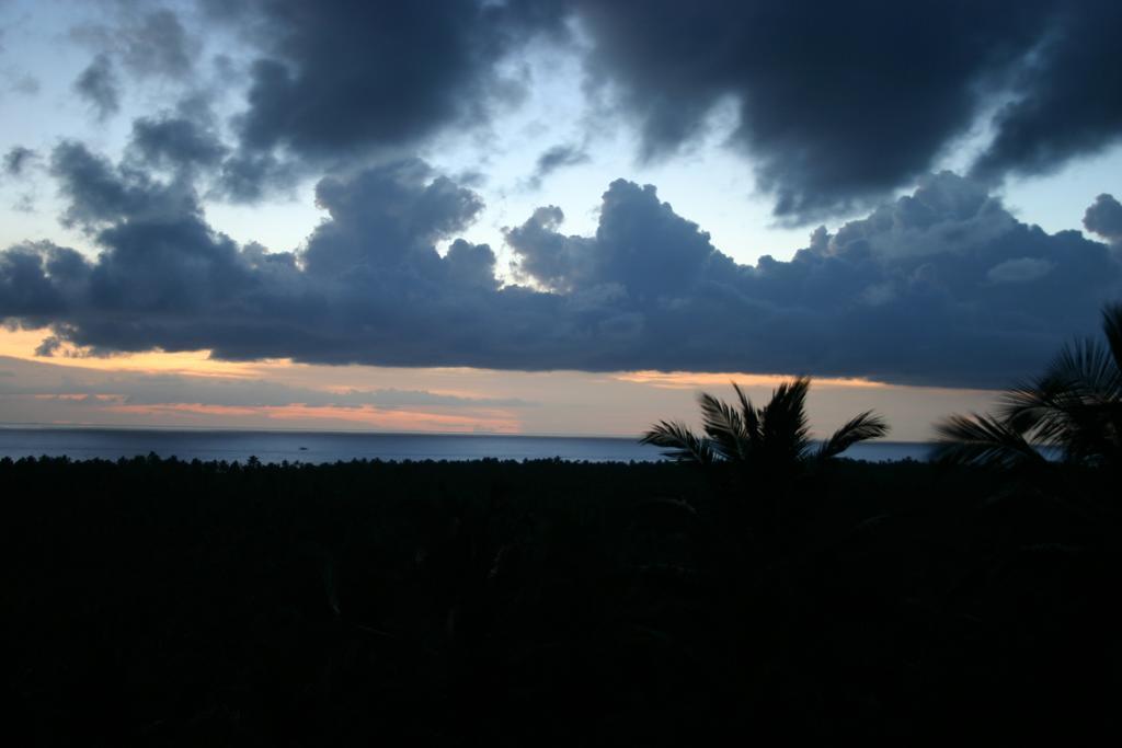 Over The Hill Poovar Exterior photo