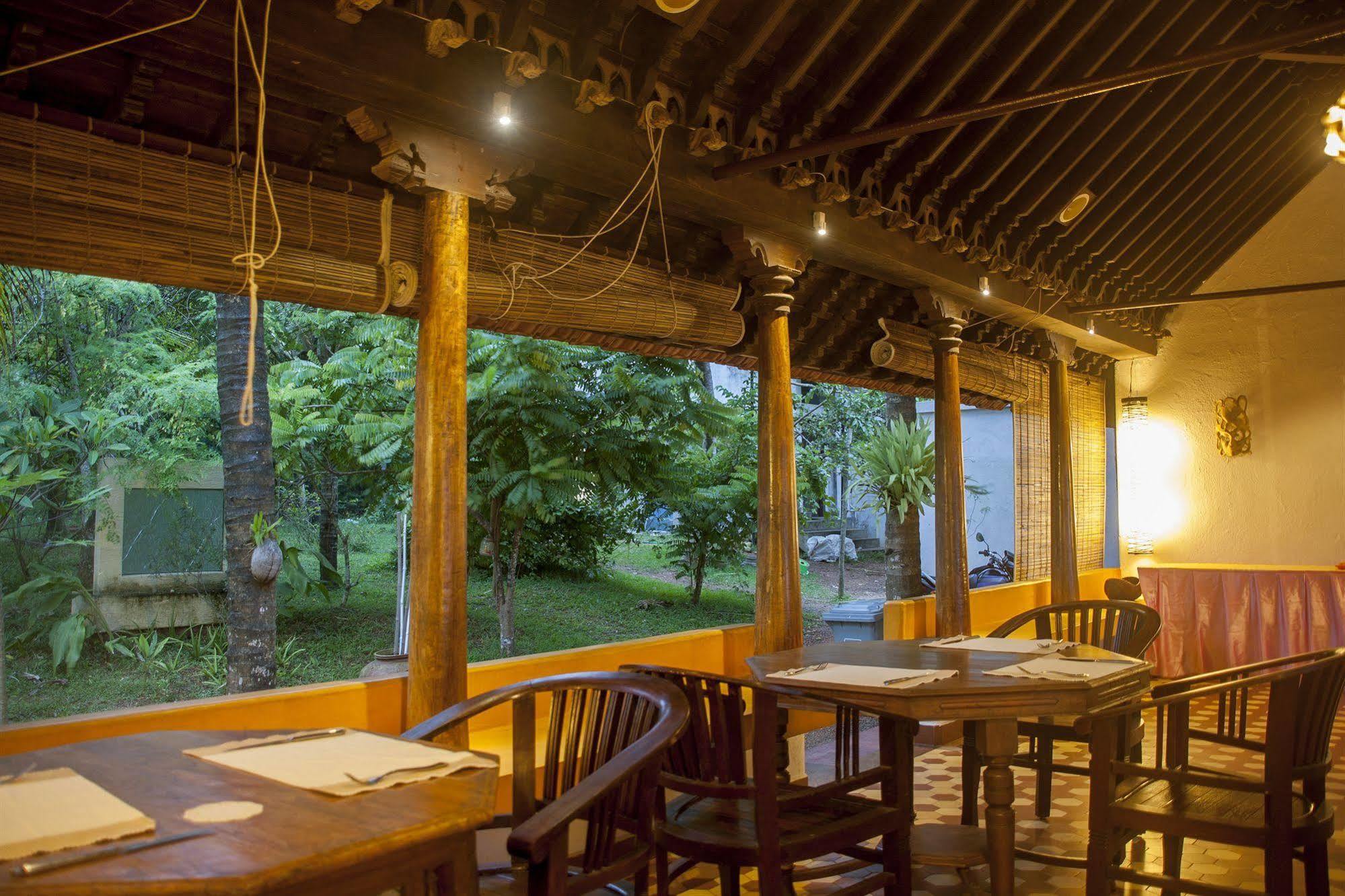 Over The Hill Poovar Exterior photo