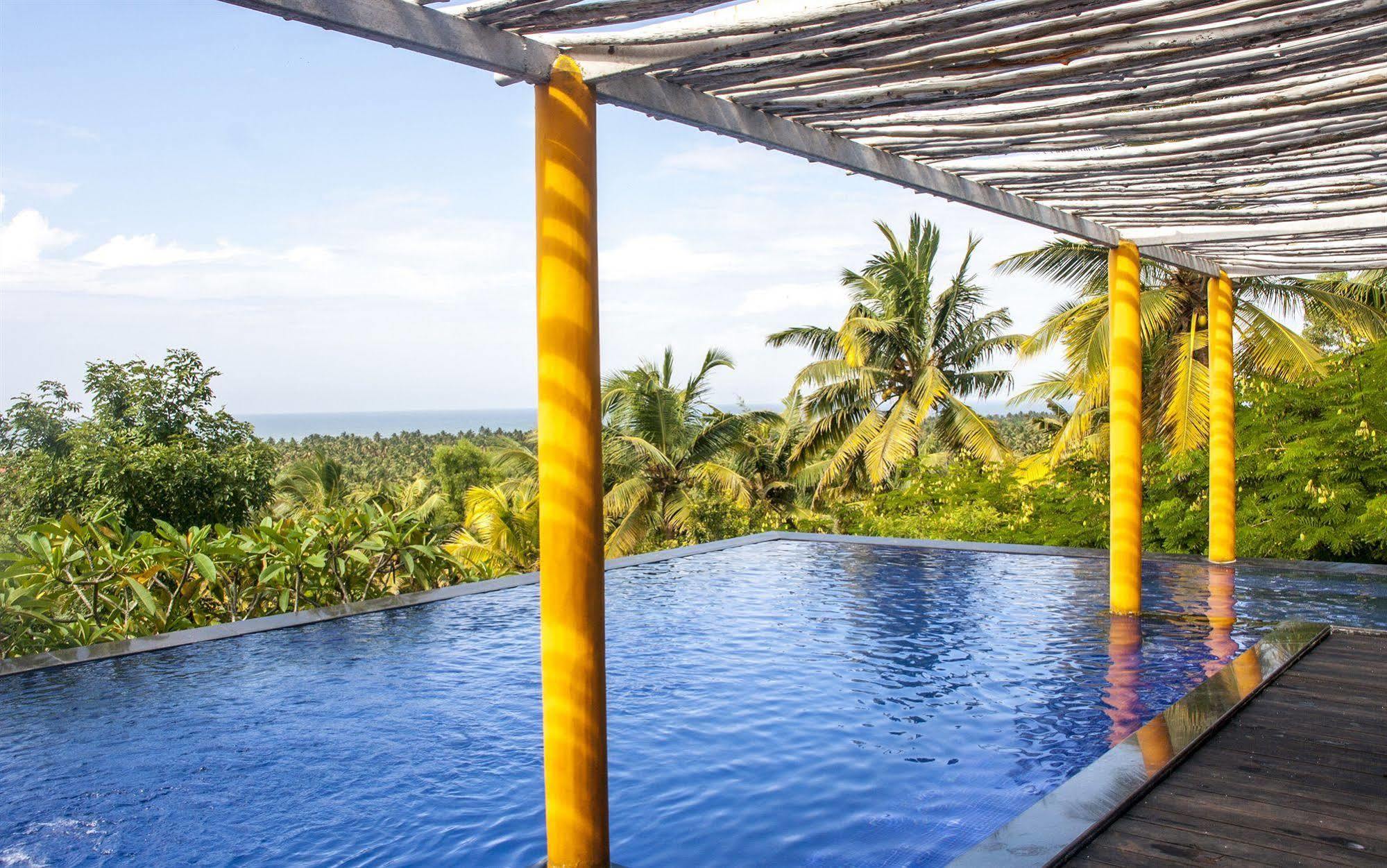 Over The Hill Poovar Exterior photo