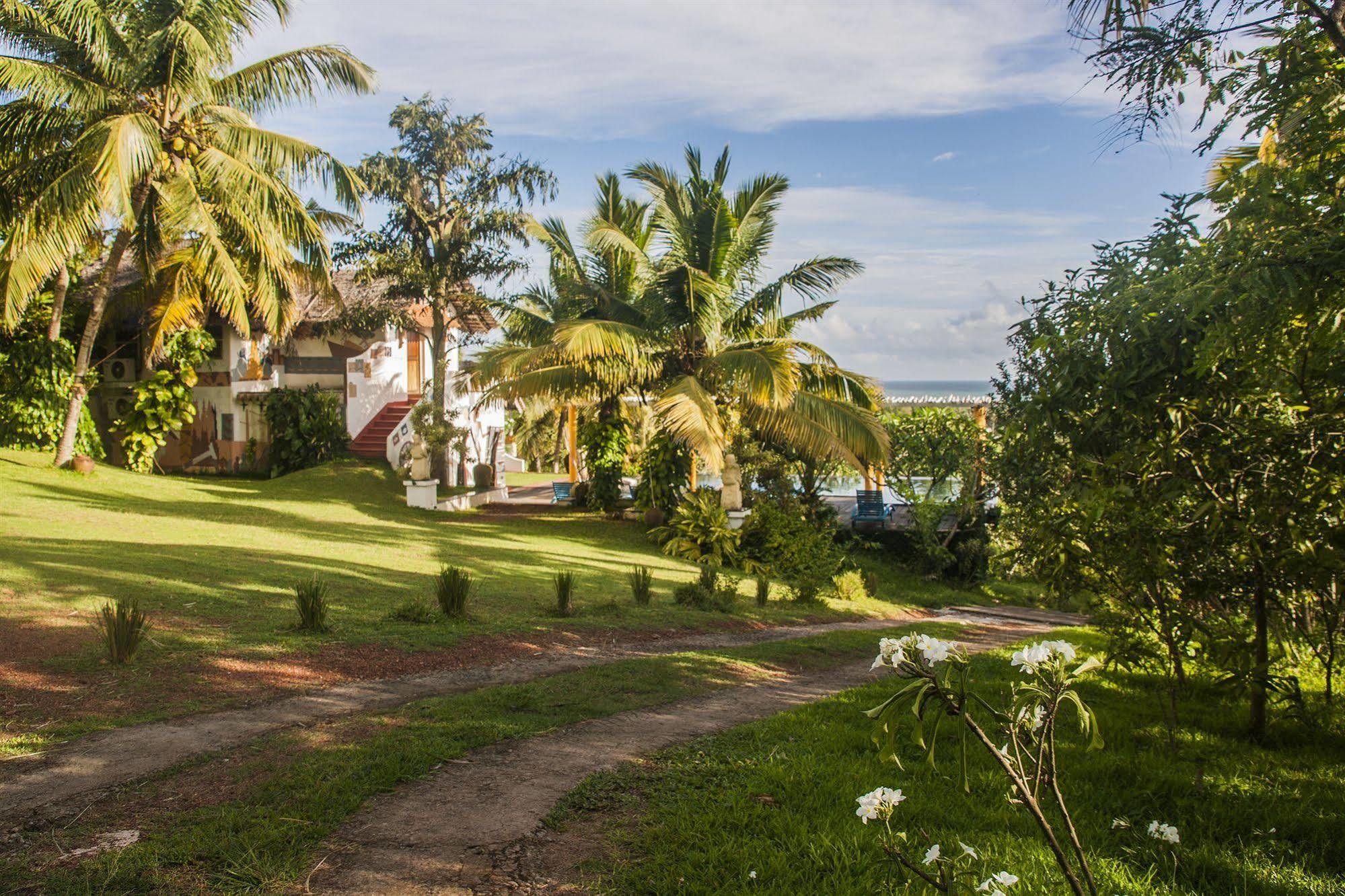 Over The Hill Poovar Exterior photo